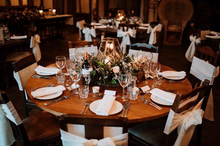 411 KentWeddingatTheMoatWrotham NicolaDawsonPhotography 768x512