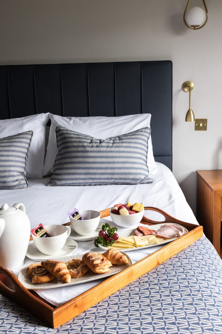 4124b4e5 5e61 4a57 9580 2d159f0e96ed 768x1152