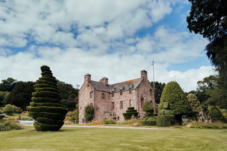 413f9d8e f6c2 4695 84ed 9b8b715d83ec 768x512