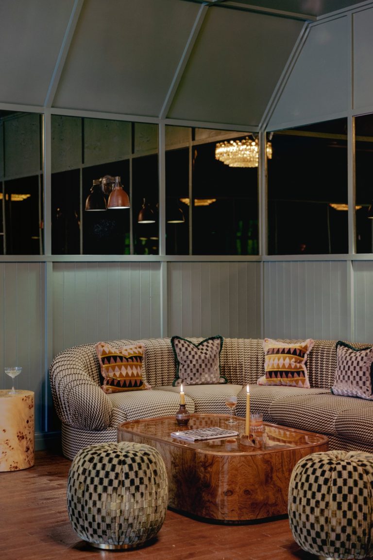 4158f21e 124d 4492 baa4 e3f70adcd2cb 768x1152