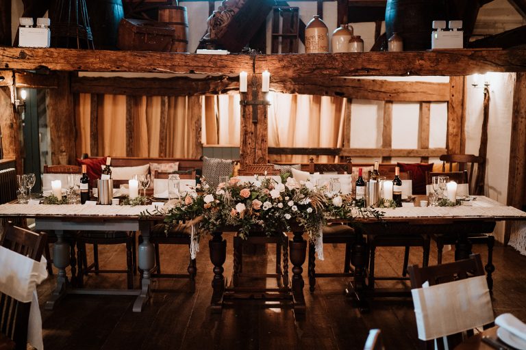 415 KentWeddingatTheMoatWrotham NicolaDawsonPhotography 768x512