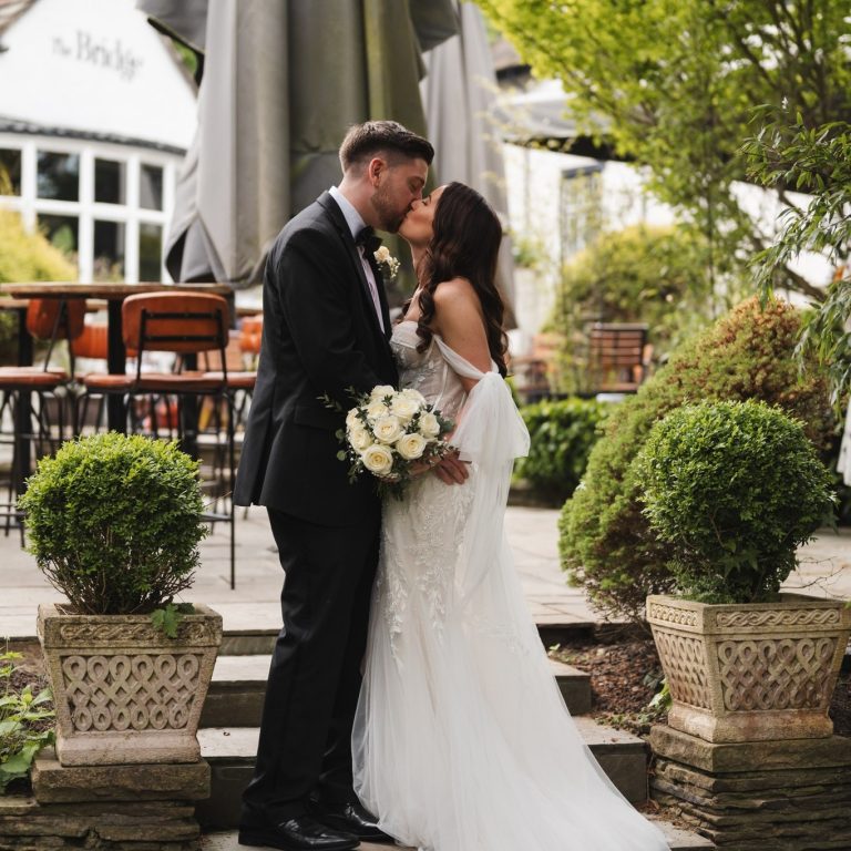 447778740 122159577386197123 8016647742926561233 n 768x768