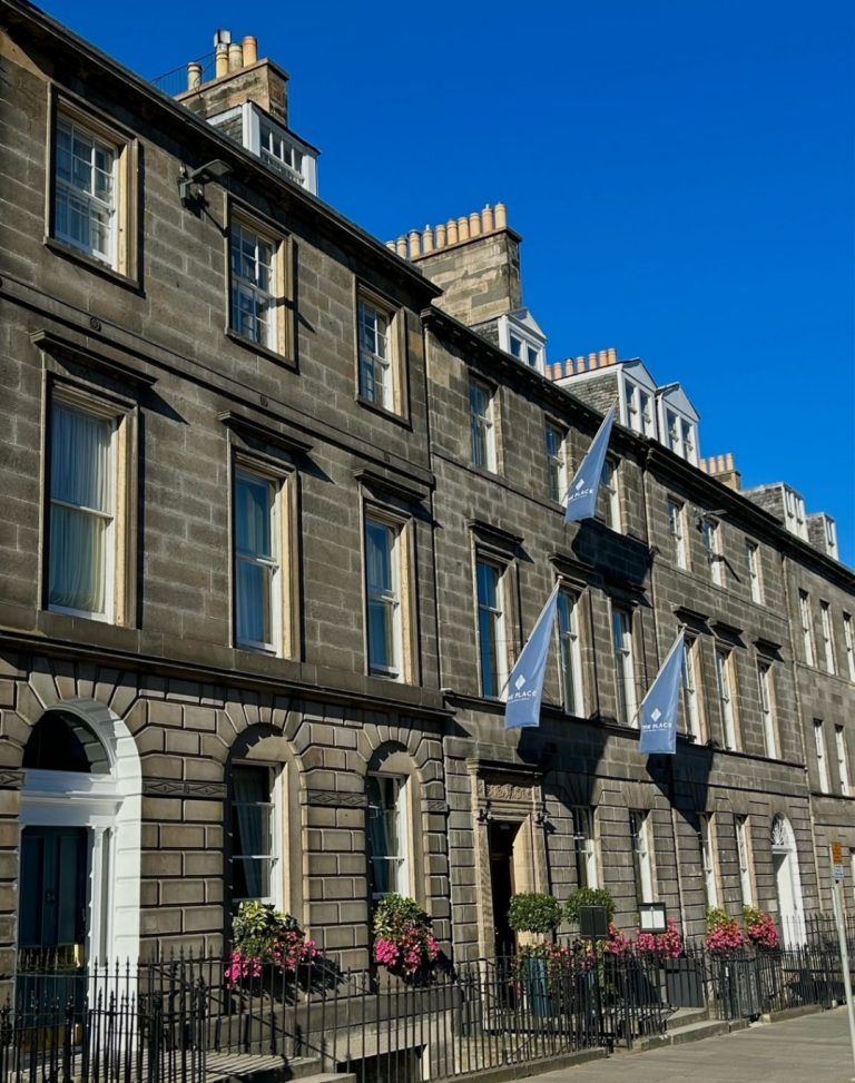 4561a30d 2afb 46c3 bab1 3bee47900c01 768x973