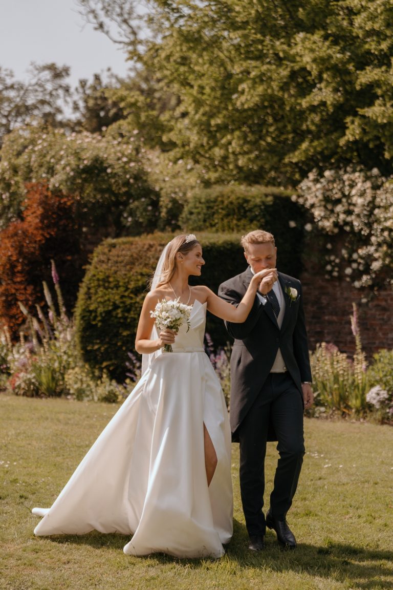 47227402 379e 4dd7 9eaf 6a880a6a301b 768x1152