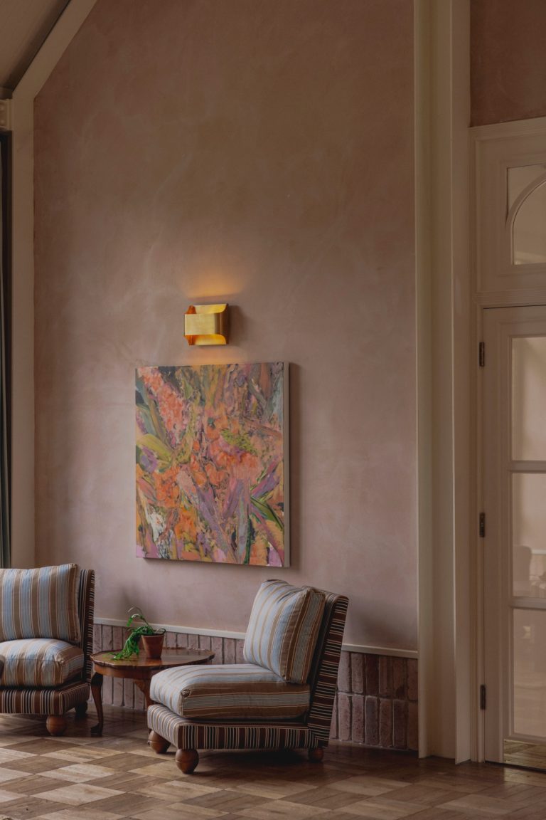 490c3547 2d8c 403e 823d 8bfbf2717cc3 768x1152