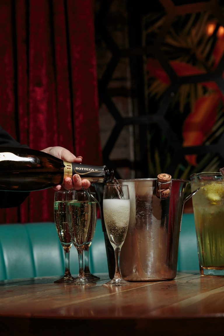 49551d59 9d87 4b69 86bd dcde9176685d 768x1152