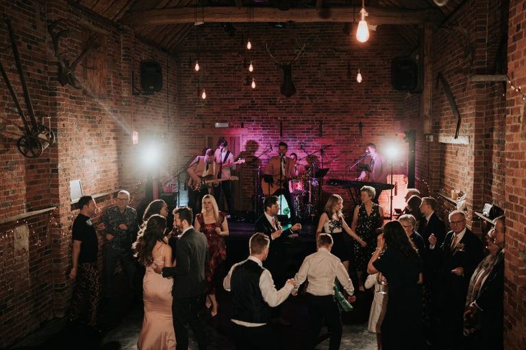 4b6b397f f2ee 41ee b867 6512daef2464 768x512