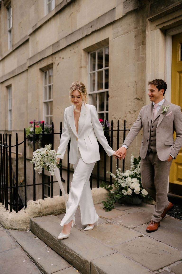 4cdb0956 aa56 47ac a694 73c7d32093cb 768x1153