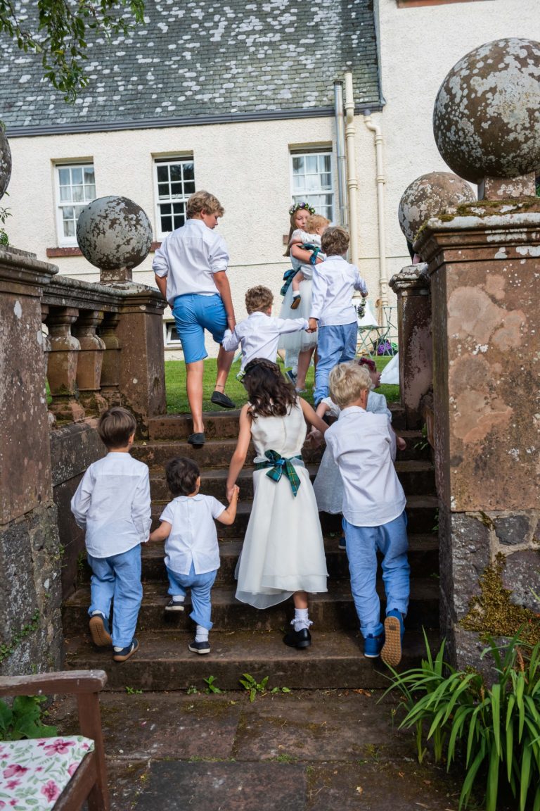 4f1d58b2 45f8 40ce a418 024a05c91bee 768x1152