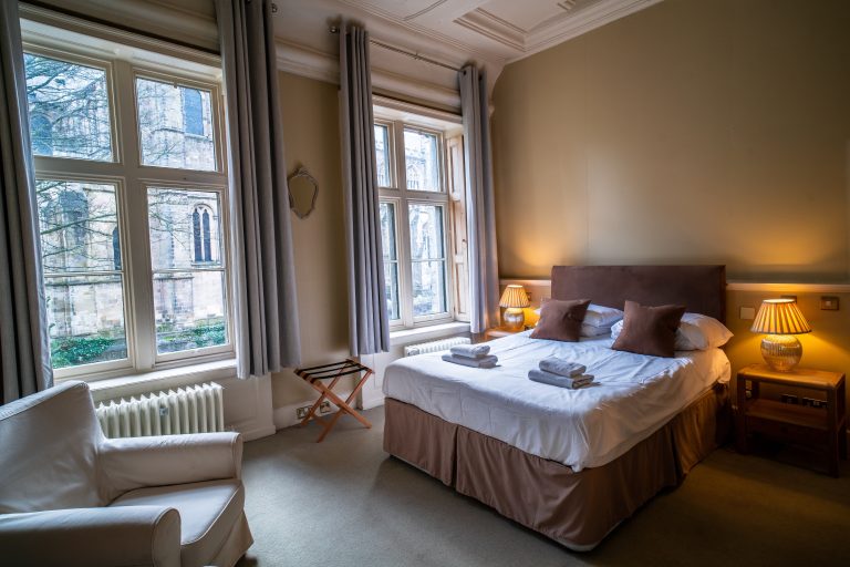 5.BedroomHighRes2 768x512