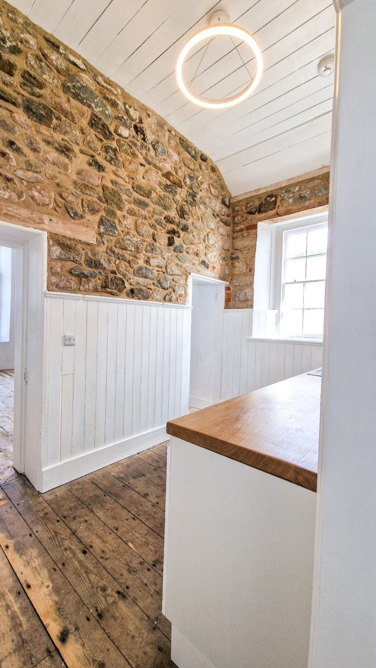 52bc1103 20d5 4a18 9056 b3ade074d617 768x1364