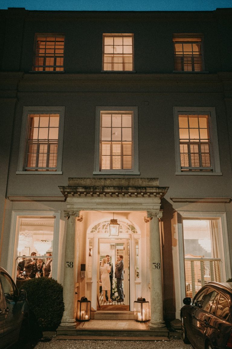 539f6926 7c59 44fe b727 64596ce257a5 768x1152