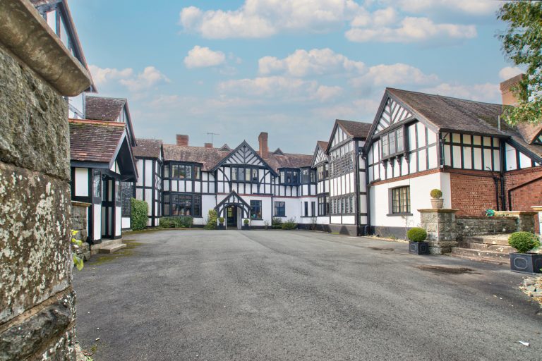 54677bdd 67ff 432d 803f d02b25e242c9 768x512