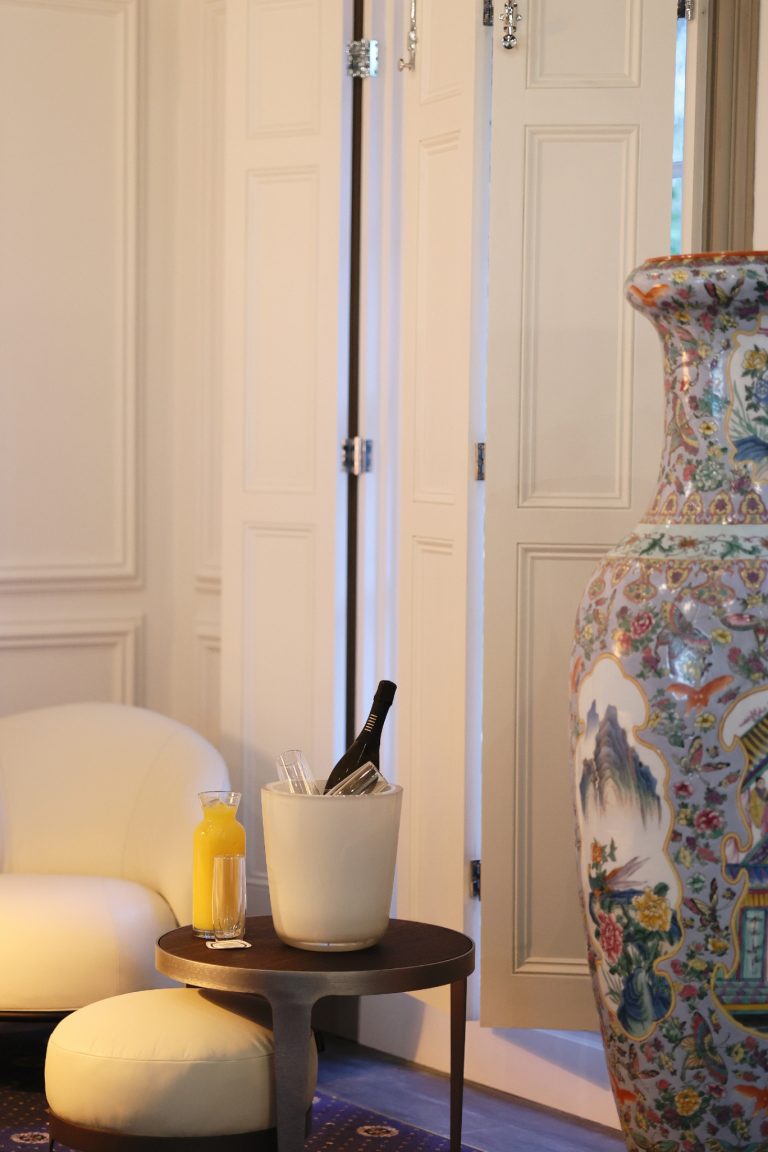 5cf3c4e0 15c7 4a1c 8f4e af8d0e463a08 768x1152