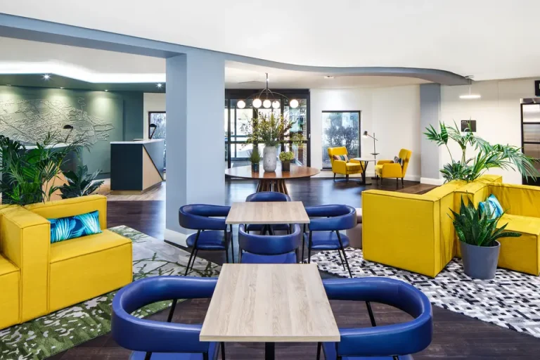 5q0a9349 edit 2 4 276271 160259875176523 768x512