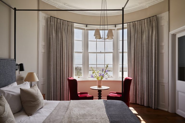 61b99ace e967 4e6e 856c ea9436a18dc0 768x512