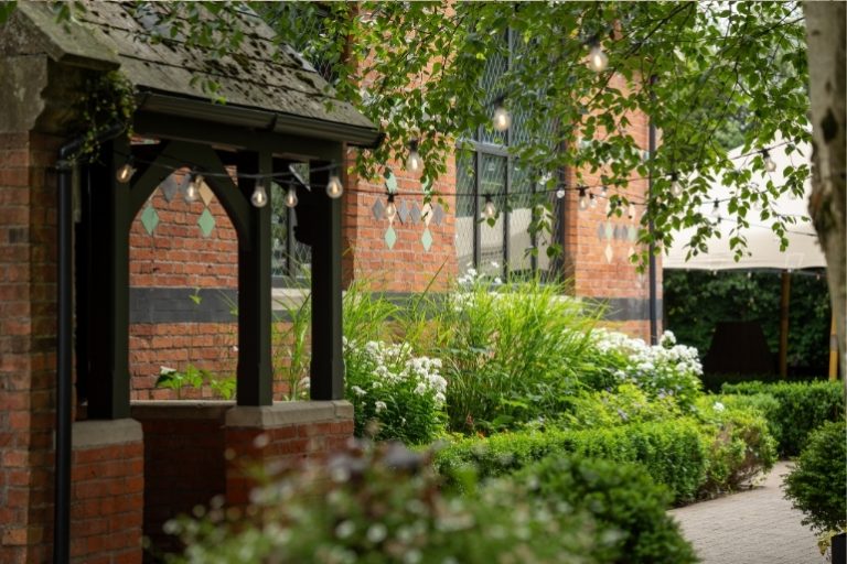 61c5fe2e e3b6 4472 9dba 482be3bcb2bf 768x512