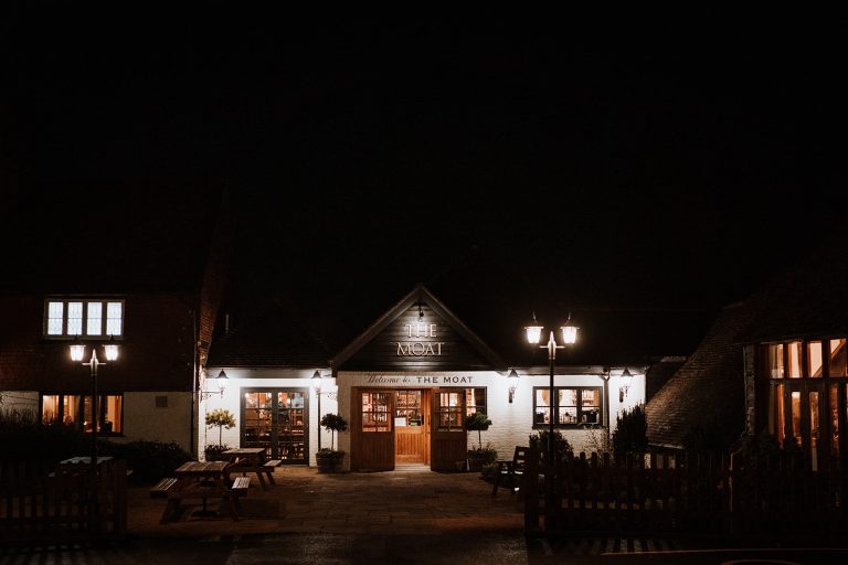 643 KentWeddingatTheMoatWrotham NicolaDawsonPhotography 768x512