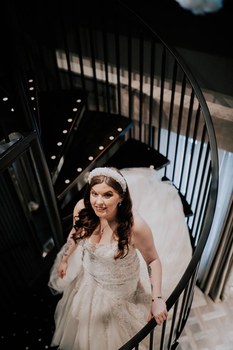 688d922c bb0c 4585 a355 25e73680cab7 768x1152