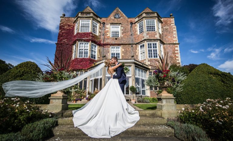 70388238 2569859606405835 3051716526009745408 o 768x466