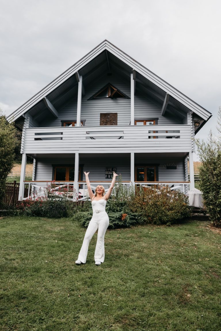 72d1d153 c3ba 4993 b408 7f6987169312 768x1152