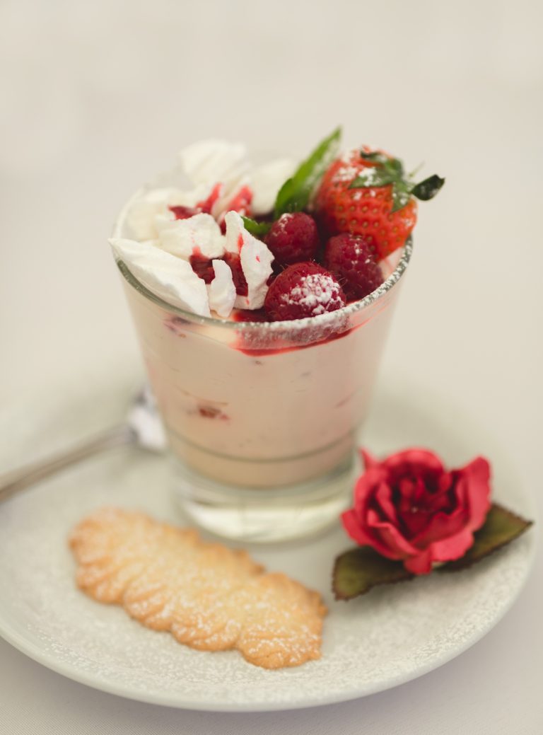 73078580 6855 4b4b aeb6 7e4095cb7e50 768x1039