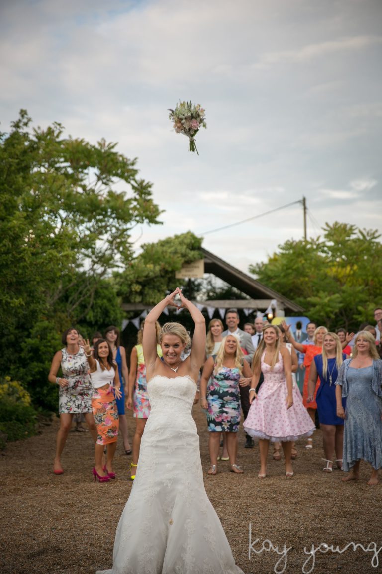 74688243 B8D5 C50F 0B20 9115A8EECAD8 rjpxvf 768x1152