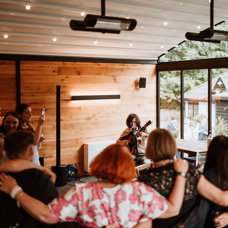 79849412 7f12 40cc a155 ae6da820efe5 768x768