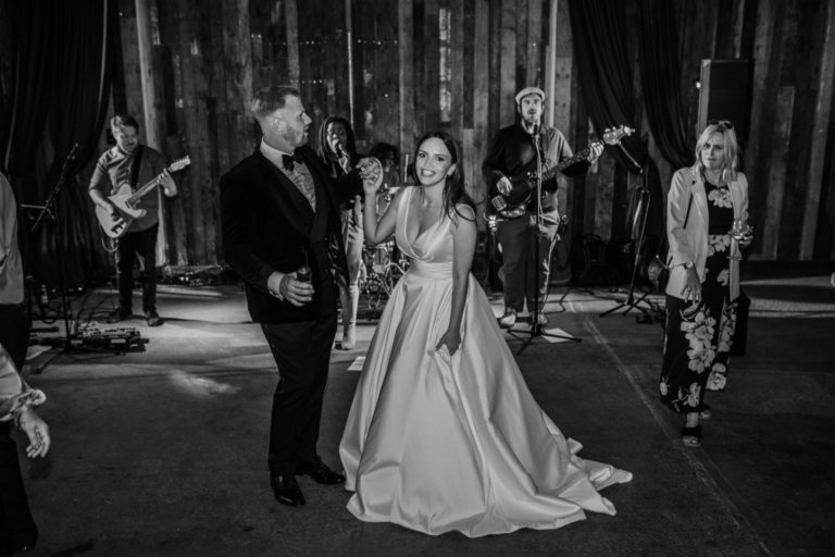 7ac037ab bd29 4609 9ffb 964642c97e66 768x512