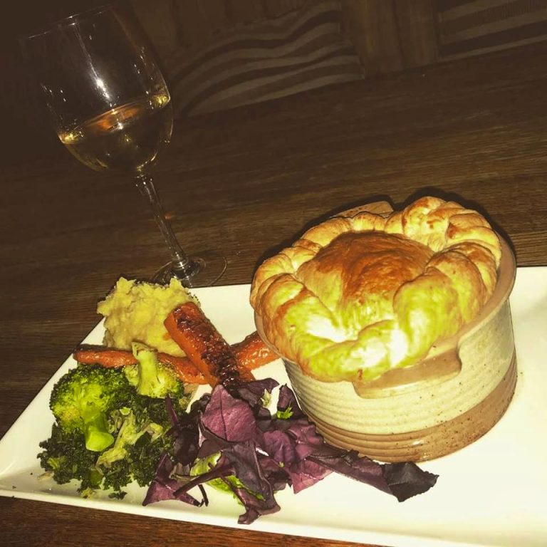 80231ad3 249f 4237 bfca d878e855fef7 768x768