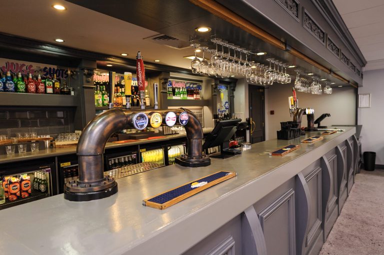 83  J1F8271 Edit 768x511