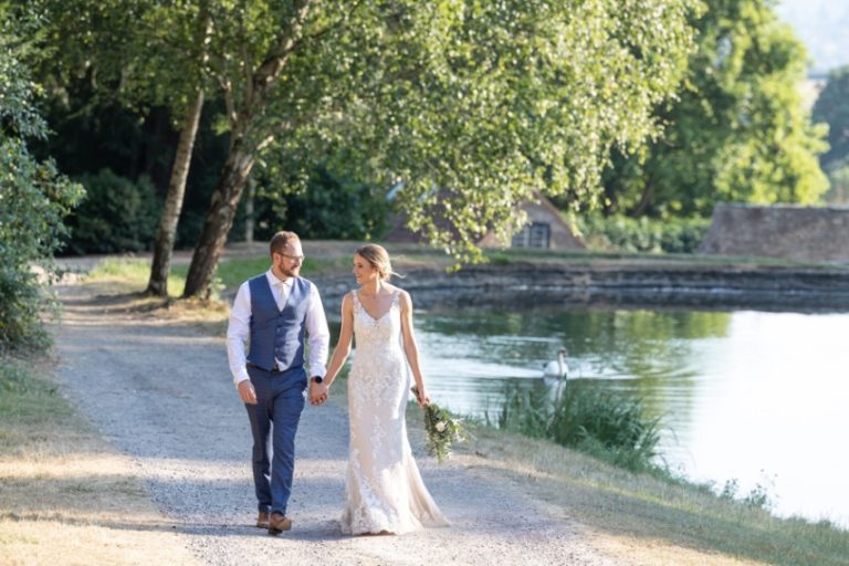 838b3207 cee5 4a5d bcbc ec2b9db64f9f 768x512