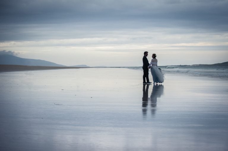 841c796f 96b2 40a5 8065 d8a8769be023 margaret soraya wedding photography isle of harris  1 768x511