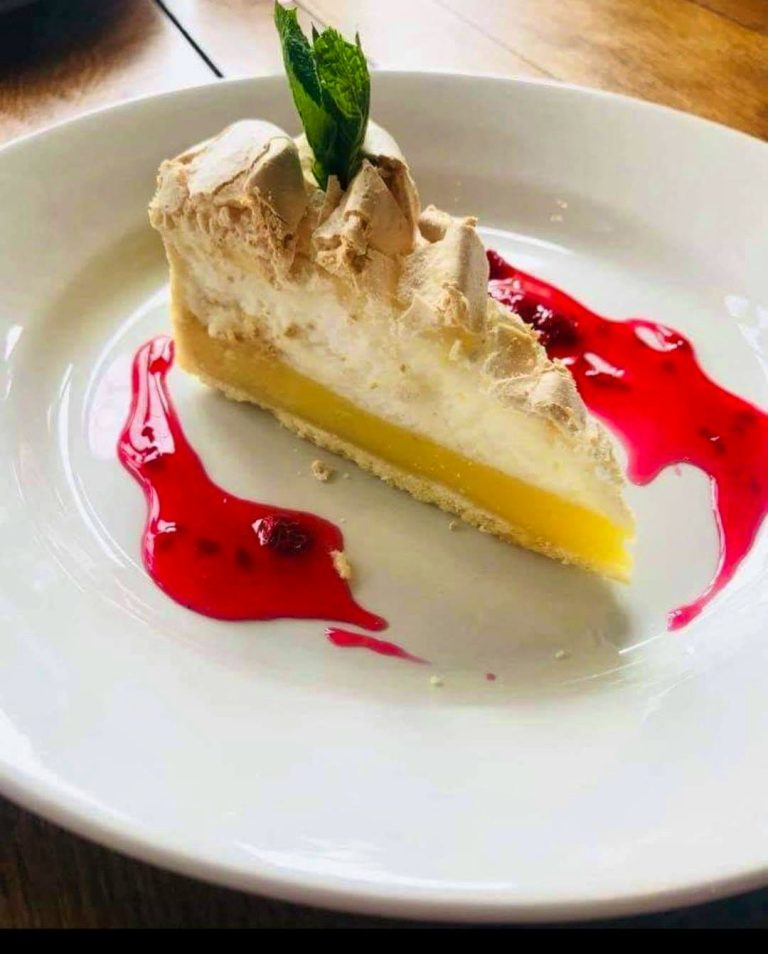 86665842 2789763601266953 2909643264170655744 o 23032021064019 768x954