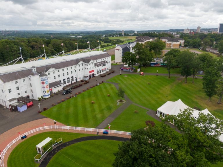 87ce8d28 c265 499f bea2 11b795ecf37c 768x575