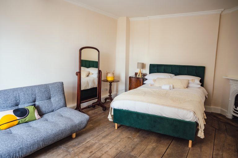 8a26c05a fb82 40b7 8592 81b2af6fc2cd 768x512