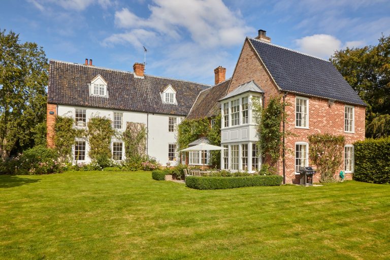 8db101ad 5d98 4521 b2be 33eb996391e0 768x512