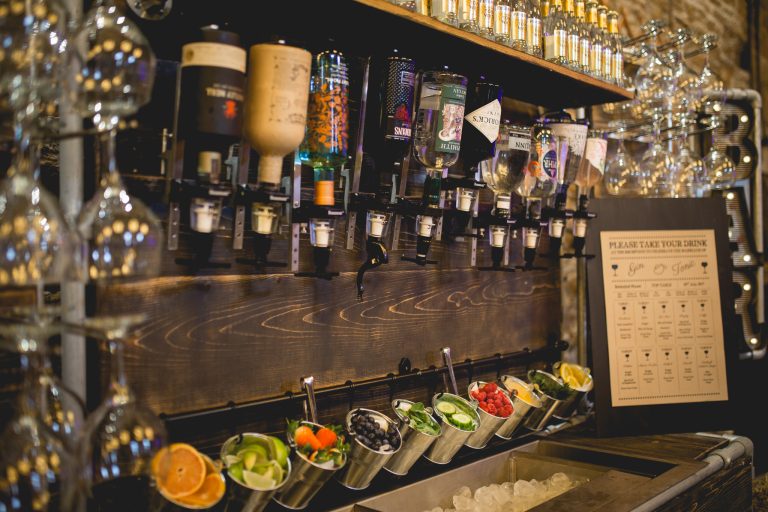 8f18321a 2db5 4552 baeb cfef0039997b Jonny Cocktail Stevie Jay Photography 5 2 768x512