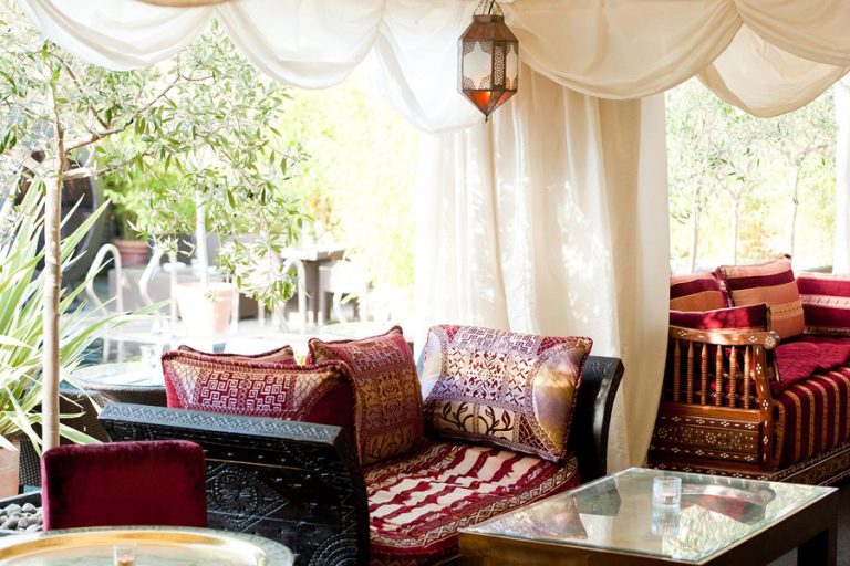 900x600 b moroccan lounge 1 768x512