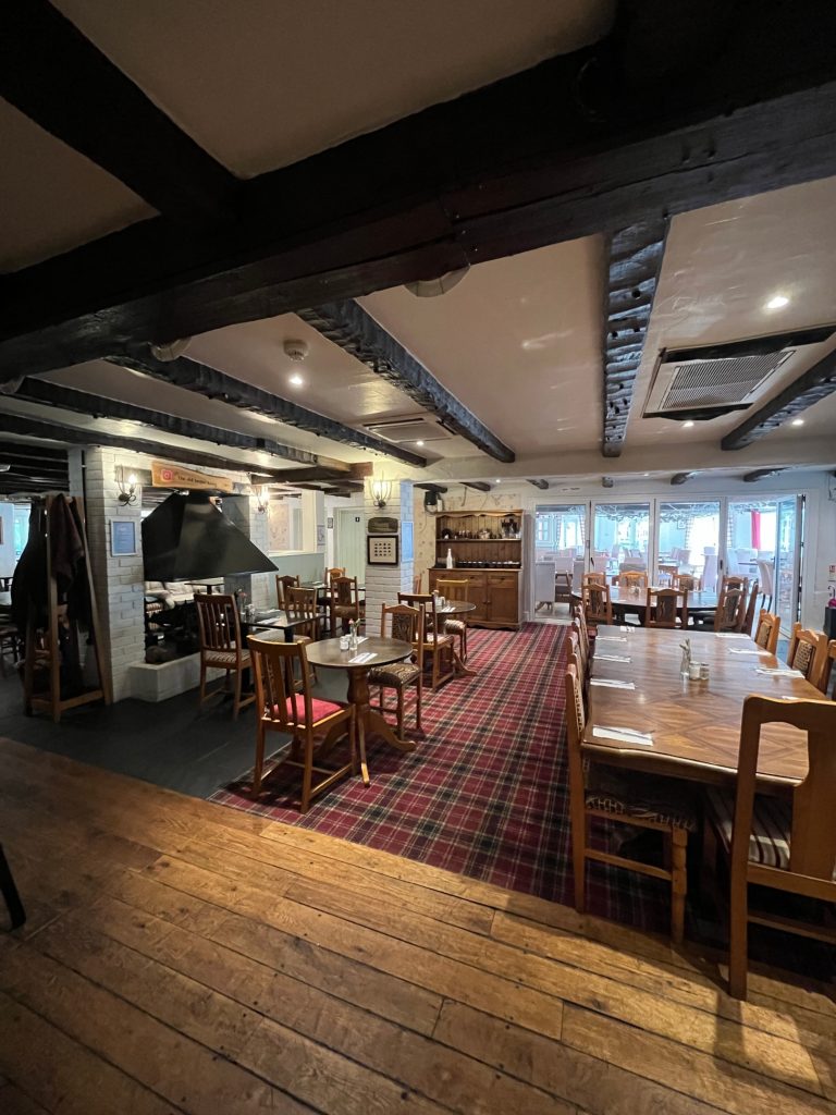 909071d0 3117 4810 8852 b2ee1f4f7869 768x1024