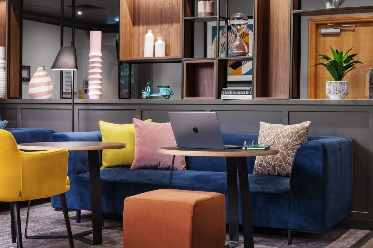 90a8c5b0 c58b 4af2 a769 7f076eadc31f 768x511