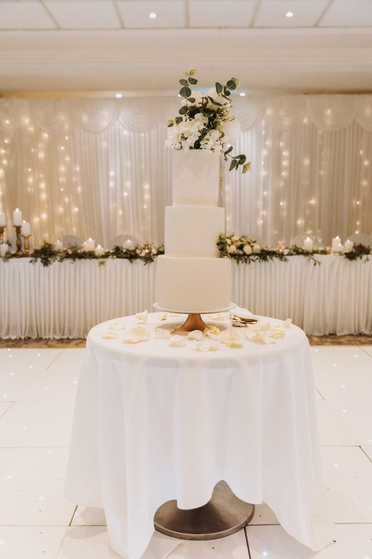 926d0bfb ebd2 4e15 a15d ab63e7e1577c 768x1152