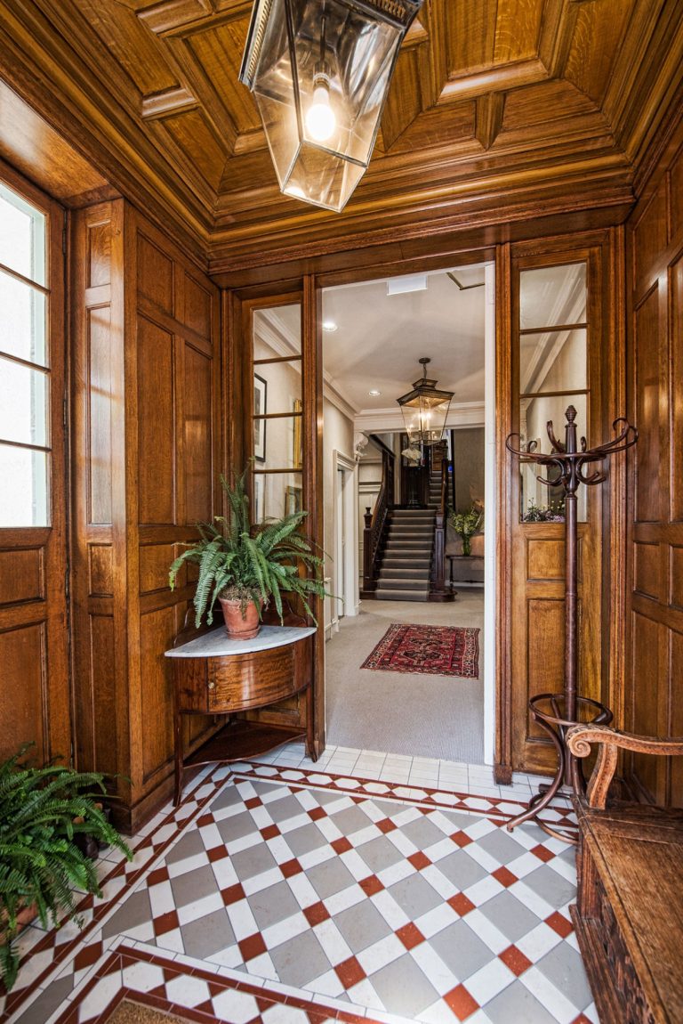 940a4468 d253 451c abda 5090ffde798d 768x1150