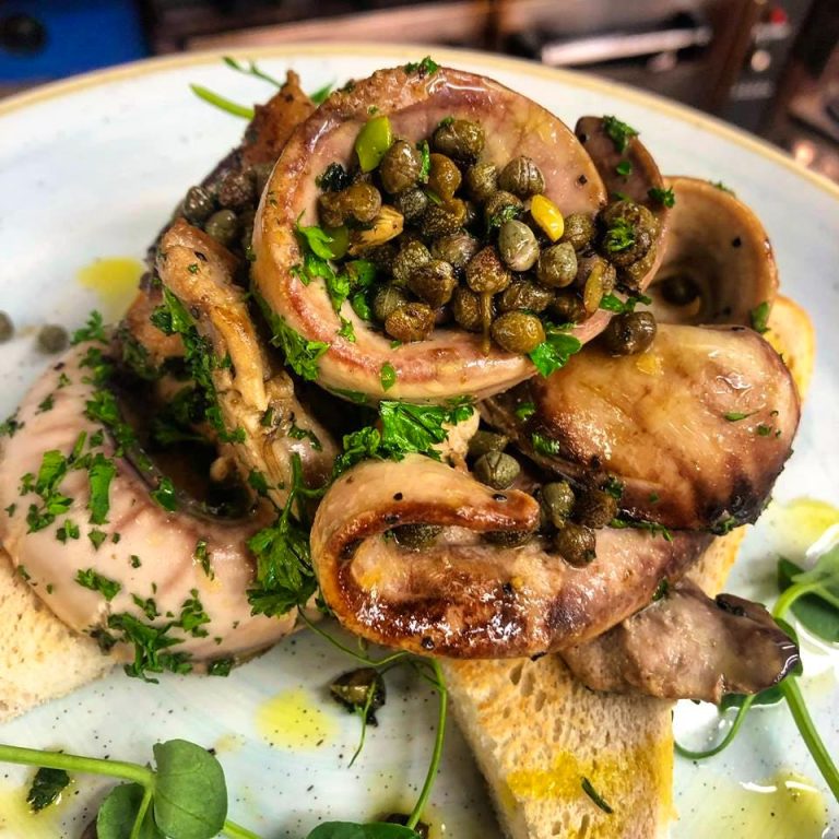 951f33d5 b901 4d94 b853 52ec32024f82 768x768