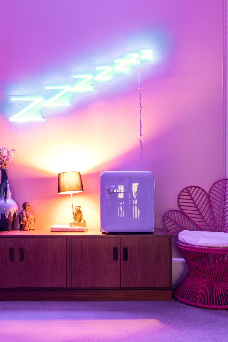 9af26152 54fb 4f51 b68c c10af2261870 768x1152