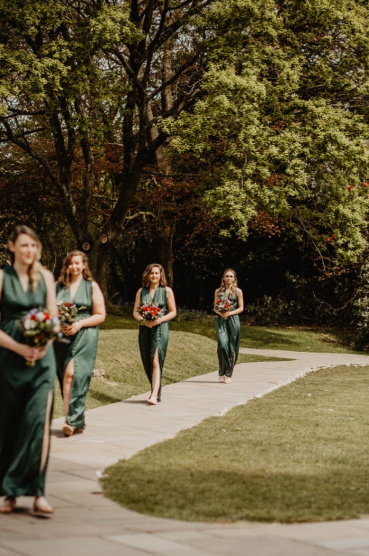 9c8f08d4 e9b7 4d2b b1c2 c58ef717353d