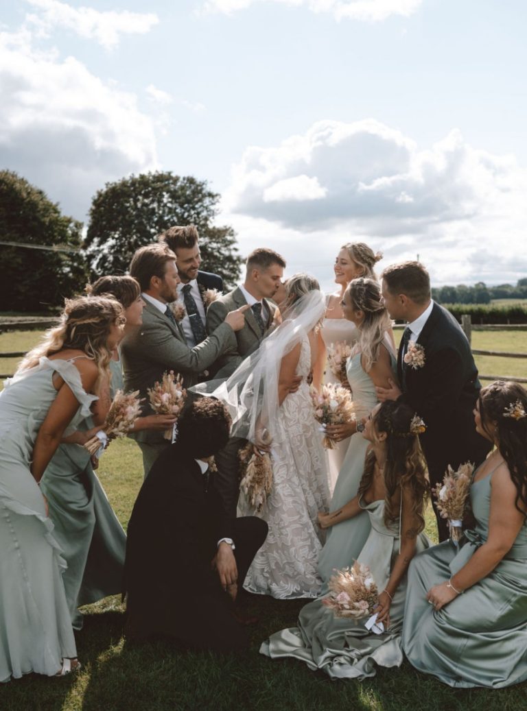 9d81eca2 1fcb 4fcc 8ca7 dd8df64f7018 768x1037