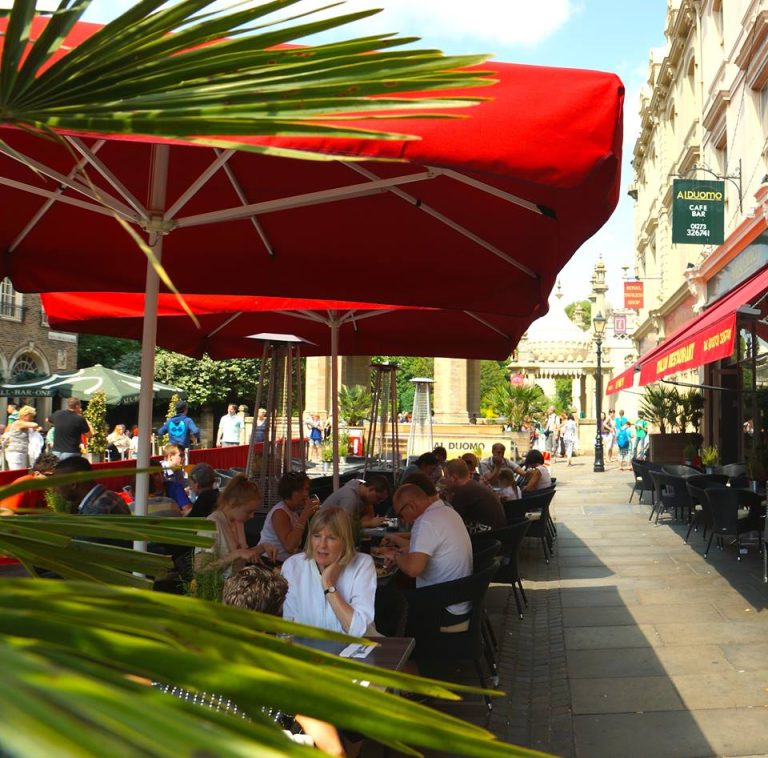 AlDuomoFrontOutside 768x758