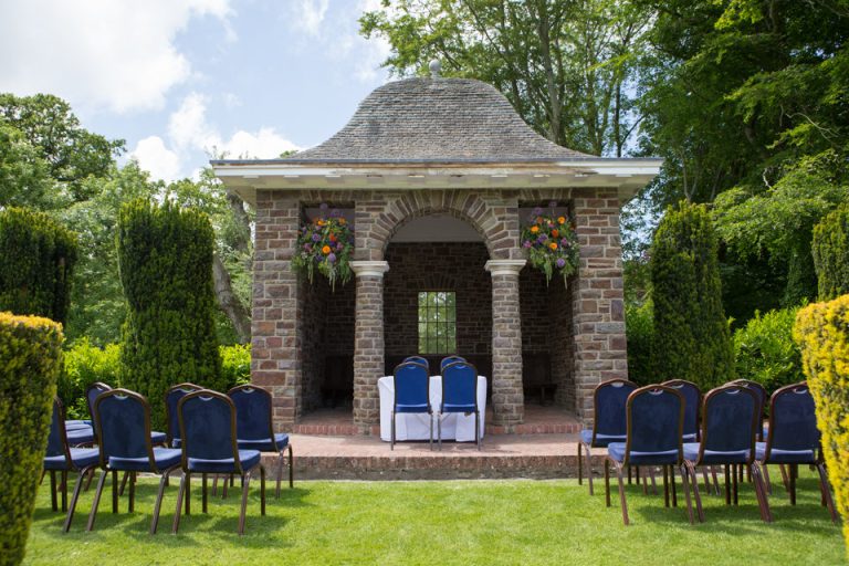 Amber and Kane 83 r69qc6 768x512