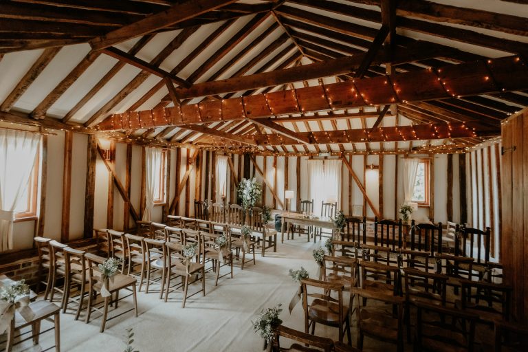 AmyFinbar 45CeremonyRoom 768x512